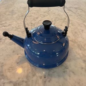 Le Creuset tea kettle blue gently used